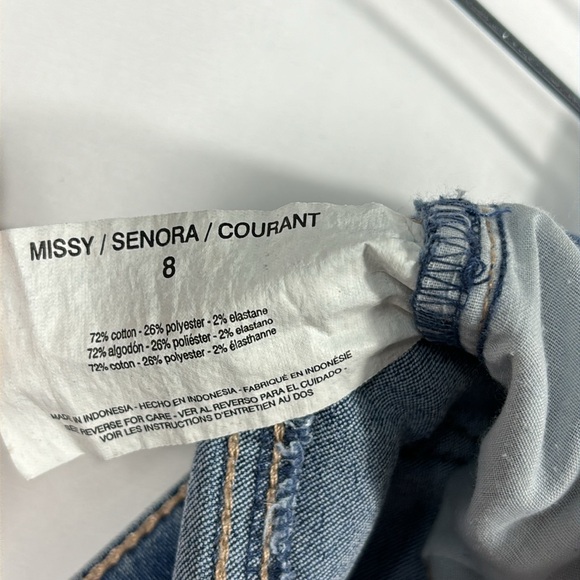 Bandolino Amy SS Straight Leg Jeans | Size 8 - Picture 9 of 11